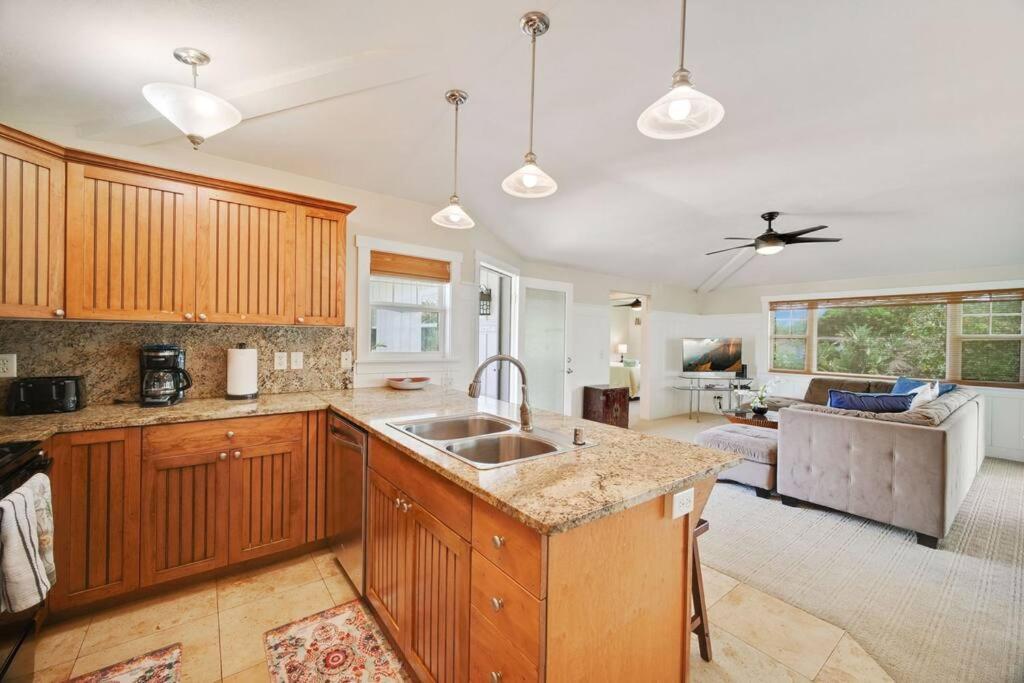 Ac Villa In Princeville Exterior photo